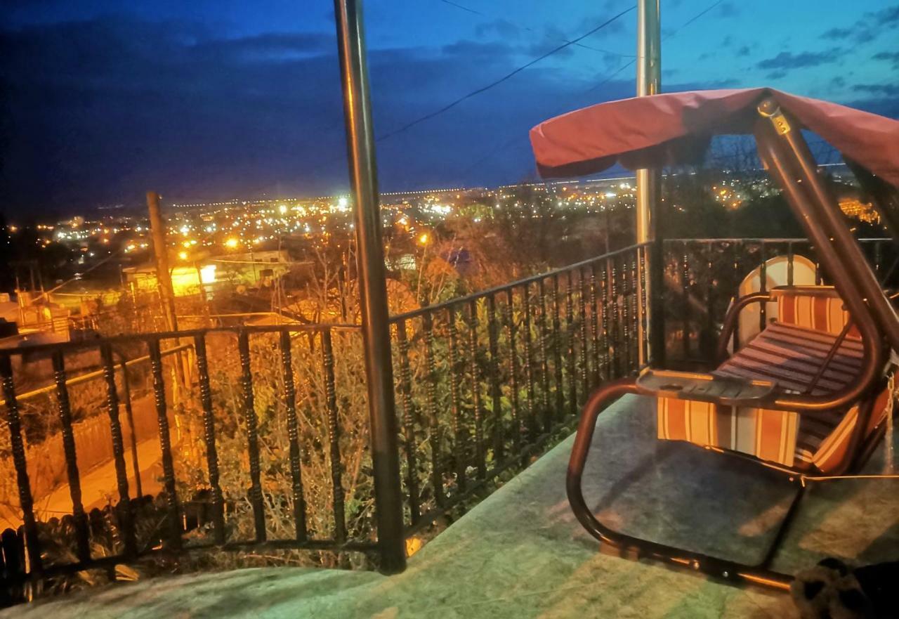 Hostel Sadu Кутаиси Екстериор снимка