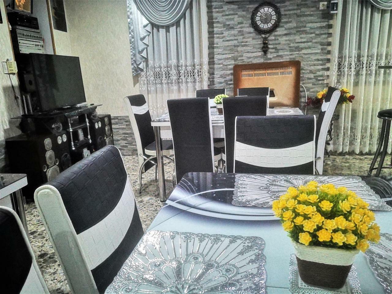 Hostel Sadu Кутаиси Екстериор снимка